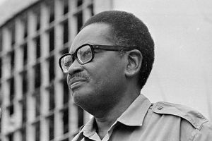 Presidente Agostinho Neto (clique para aumentar) Presidente Agostinho Neto